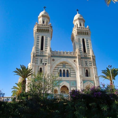 عنابة